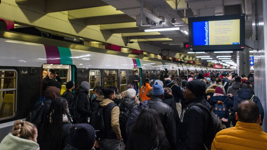 Stacja Gare du Nord w Paryżu