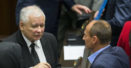 Kukiz musi uważać na Kaczyńskiego? "Szanujemy go jako muzyka"