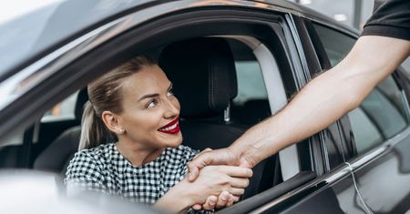 Ubezpiecz auto z Bankiem Pekao i zyskaj do 100 zł zwrotu