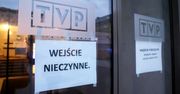 Pracownikom TVP wyłączono przepustki. Obchodzą zakaz "tajnymi przejściami"