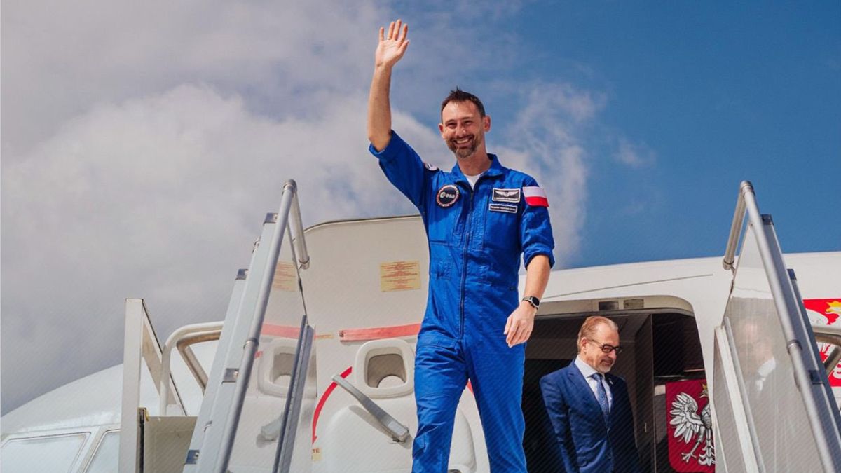 Sławosz Uznański-Wiśniewski już w Polsce