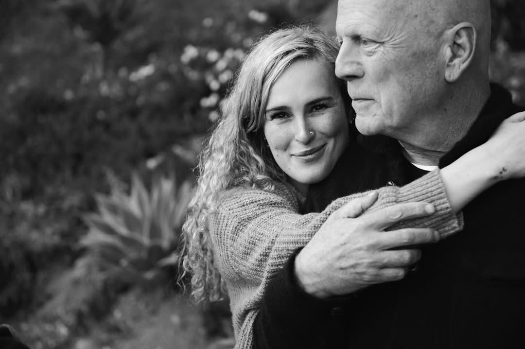 Nie zawsze ją poznaje. Córka Bruce'a Willisa mówi, w jakim stanie jest aktor