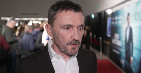 "Wiem, że wkładam kij w szprychy". Reżyser o filmie "Zapiski śmiertelnika"