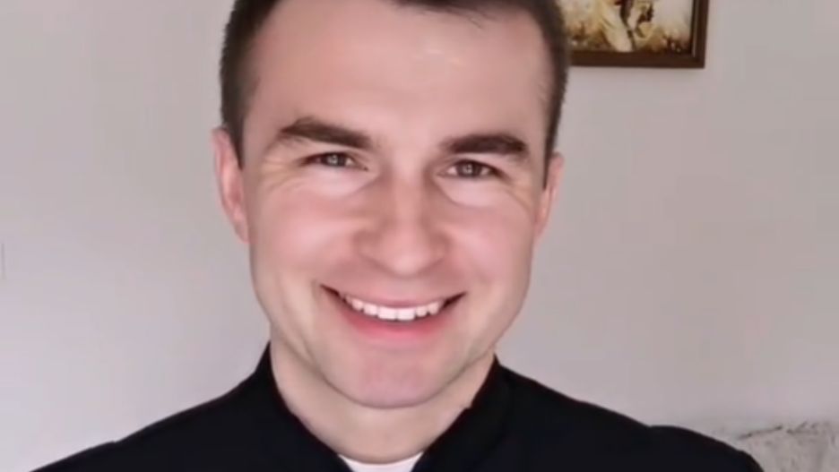 Ksiądz wyjaśnił, czym jest "majówka"