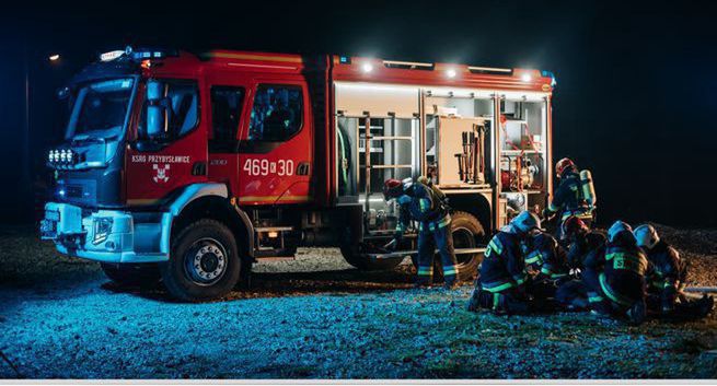 Volvo w nowej kampanii dziękuje polskim strażakom (wideo)