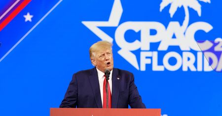 Nadzieje kremlowskiej telewizji o USA. "Pomożemy wam znów wybrać Trumpa"