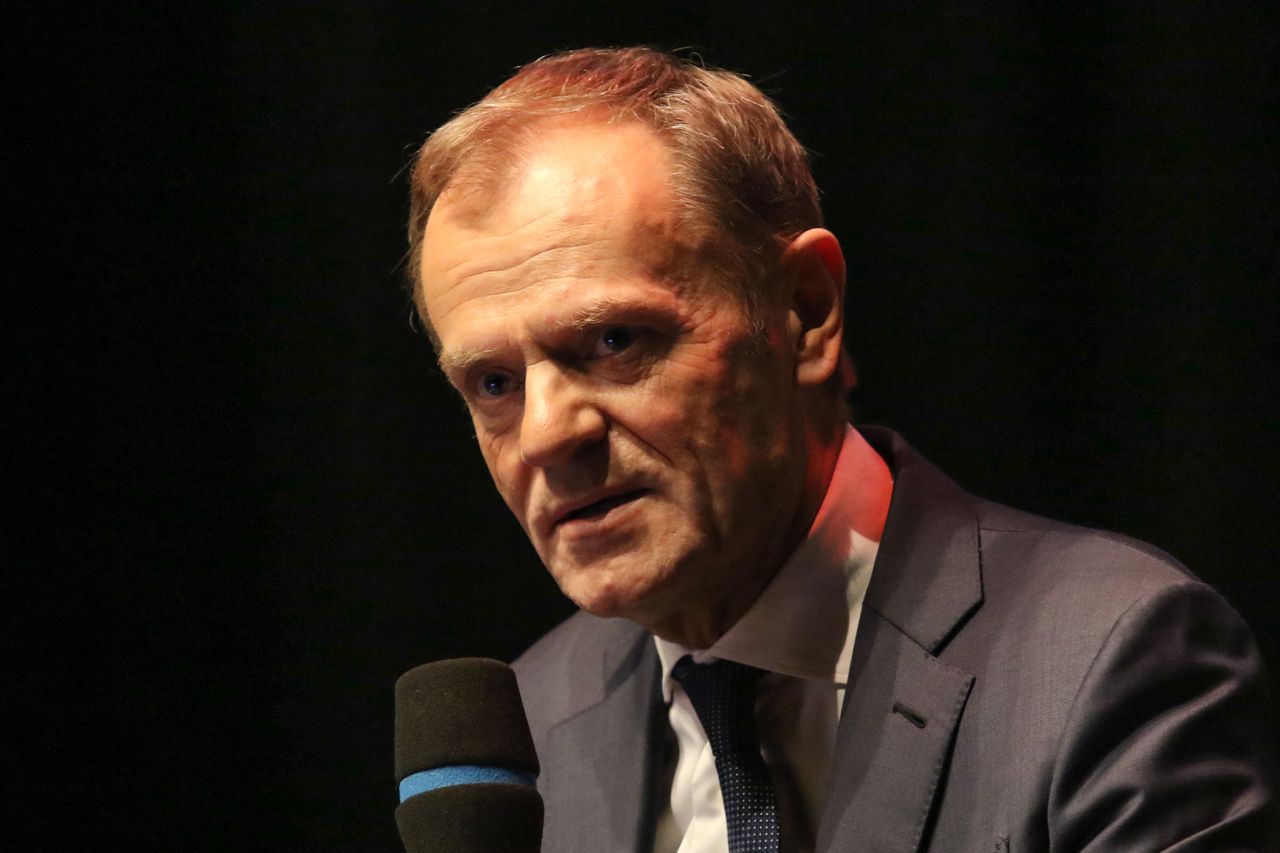 Donald Tusk komentuje: "Coście uczynili z naszą krainą". Nowy wpis byłego premiera i nawiązanie do Kazika