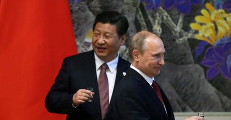 Chiny stają po stronie Rosji. Przyjaźń "solidna jak skała"