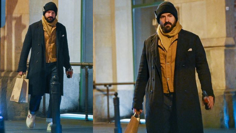 Samotny Piotr Stramowski załatwia sprawunki późnym wieczorem