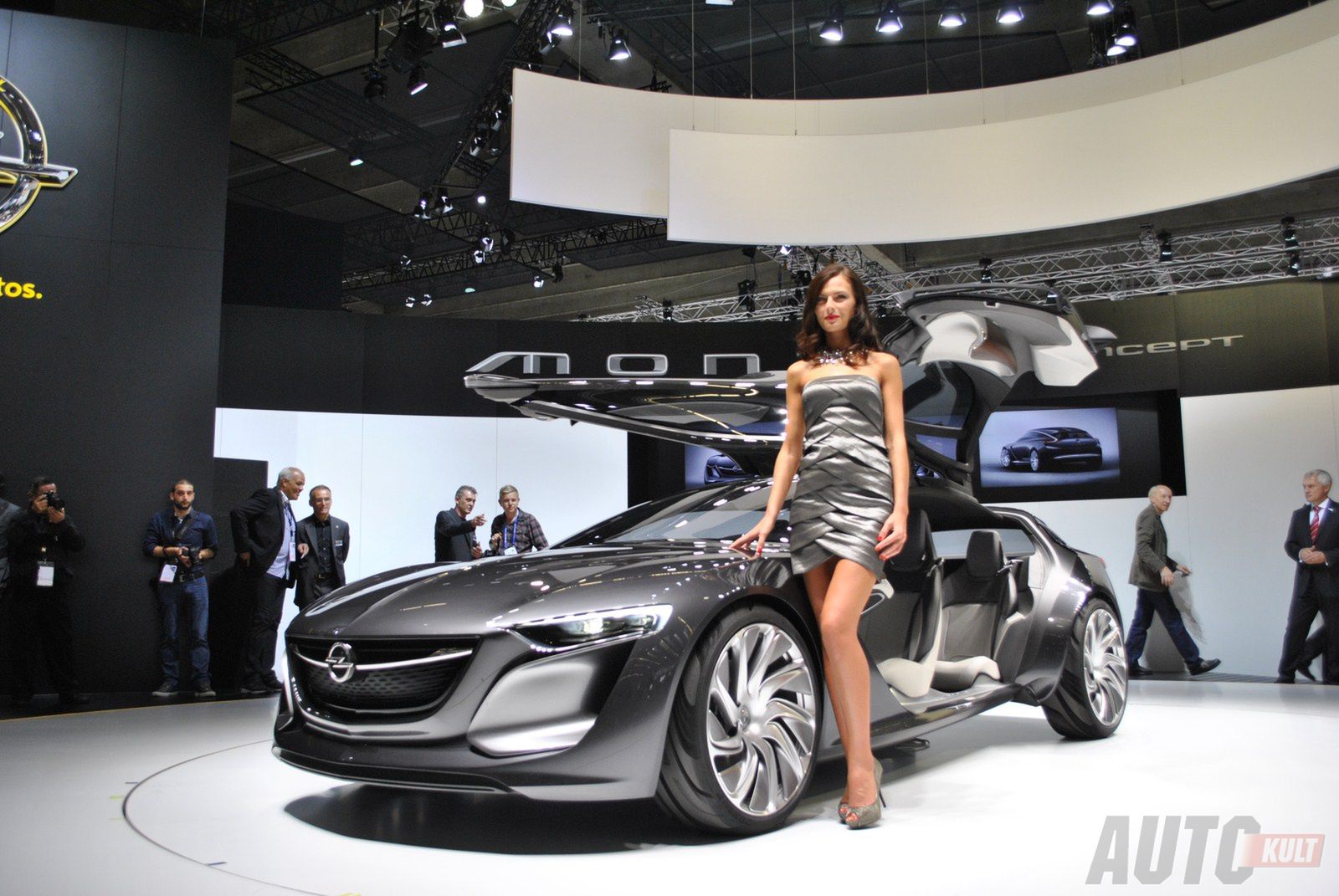Hostessy Frankfurt Motor Show 2013 [galeria] 22