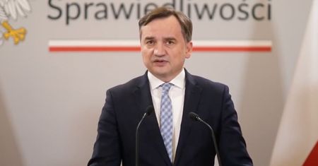 Po czterech latach wreszcie zmienią przepisy. Kobiety dostaną staniki