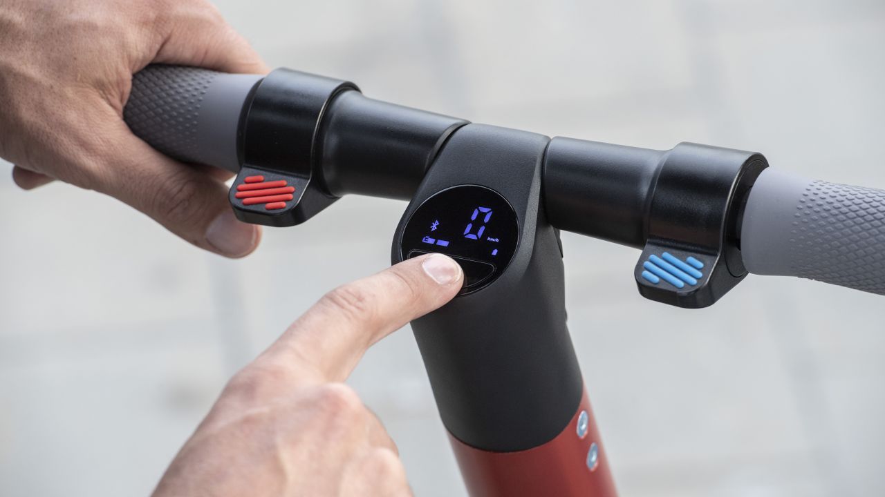 Hulajnoga elektryczna SEAT eXS już do zamówienia w Polsce 2