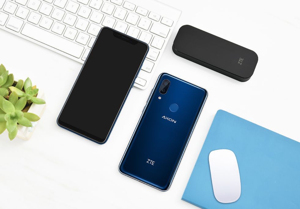 ZTE Axon 9 Pro oficjalnie. Ma głośniki stereo i podwójny aparat z szerokokątnym obiektywem 5