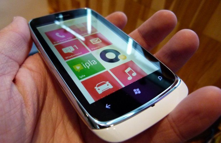 Nokia Lumia 610 nie radzi sobie z Angry Birds. Czy Windows Phone'a czeka fragmentacja? 1