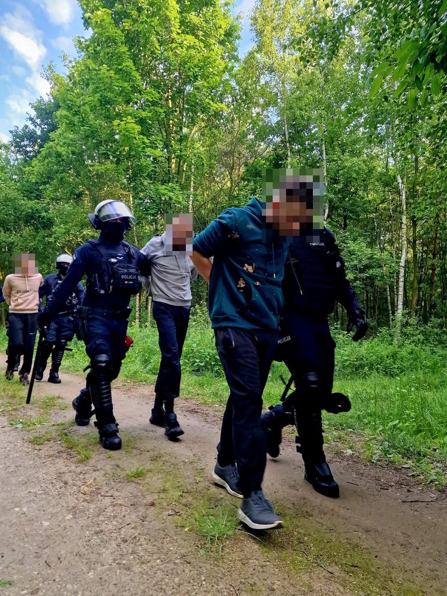 Policja udaremniła ustawkę pseudokibiców.
