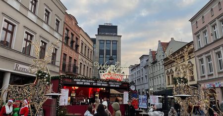 Kolejny "paragon grozy" z jarmarku. Tyle zapłacisz za kubeczek wina