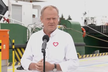 Donald Tusk na konferencji prasowej, fot. kadr z youtube / KPRM