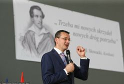 Matura 2021. Mateusz Morawiecki na egzaminy jeździł karetką