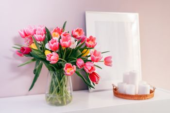 Jak wpuścić wiosnę do mieszkania? 9 prostych zmian w jeden dzień