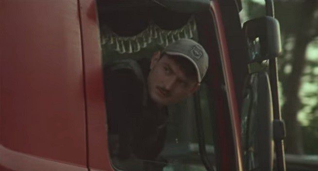 Dawid Podsiadło wydaje trzecią płytę. Promuje ją nowy singiel "Małomiasteczkowy", klip autorstwa Tomasza Bagińskiego