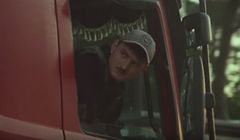 Dawid Podsiadło wydaje trzecią płytę. Promuje ją nowy singiel "Małomiasteczkowy", klip autorstwa Tomasza Bagińskiego