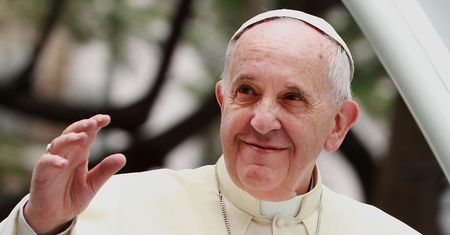 Aparat papieża Franciszka sprzedany za krocie. Rekord na aukcji w Wiedniu