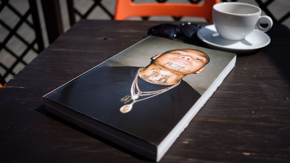 Punk, radość, bieda i kara śmierci w tle. Recenzja książki ”I love you dad” Karola Grygoruka 1