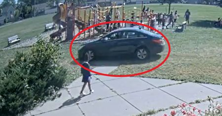 10-latek ukradł auto i wjechał na plac zabaw pełen dzieci. Był znany policji