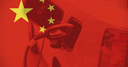 Chiny i UE porozumiały się w sprawie aut elektrycznych? Jest reakcja Brukseli