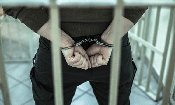 Wstrząsające odkrycie w Łazach. Policja zlikwidowała nielegalny dom opieki – pensjonariuszy potajemnie wywieziono