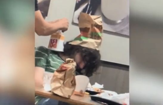 Co się dzieje nocami w lokalach Burger King? Sieć prezentuje "galerię wpadek" (wideo)