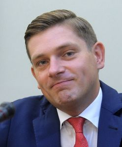 Koronawirus, sklepy otwarte. Zaskakujące słowa posła PiS. "100 zł za możliwość wejścia do galerii"