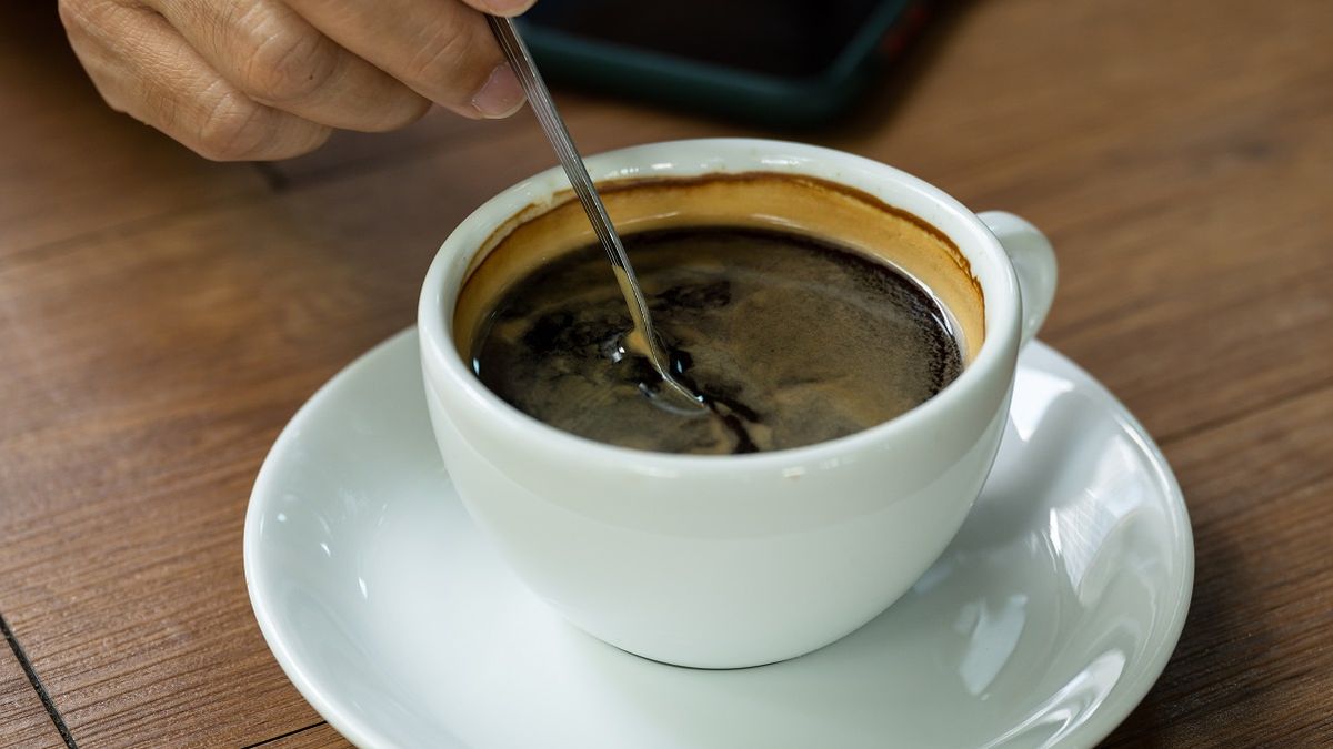 Pij rano kawę z tym dodatkiem, a nie będziesz podjadać