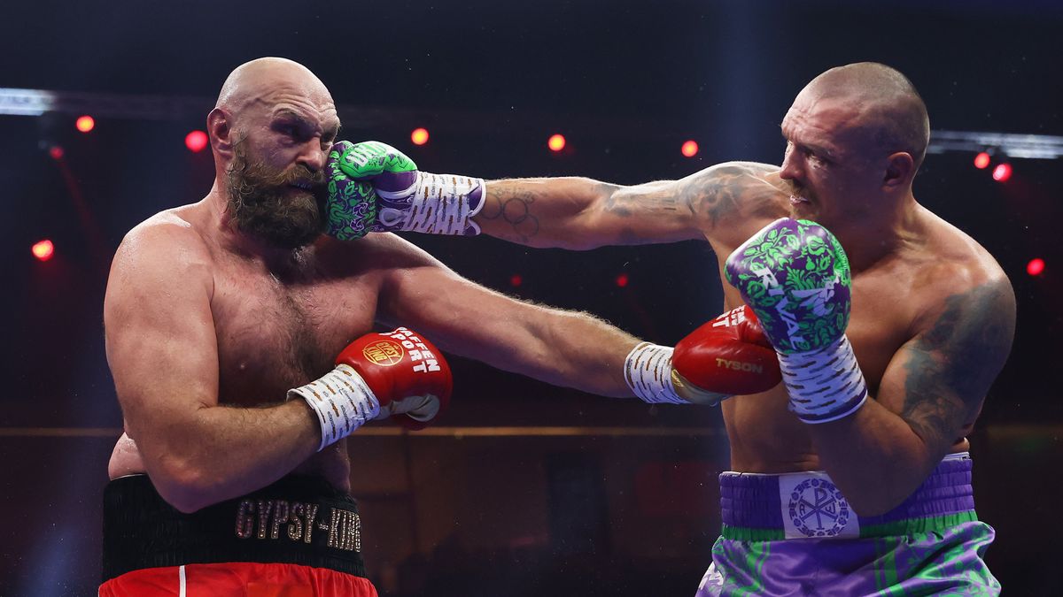 Oleksandr Usyk v Tyson Fury 2 - Fight Night
RIYADH, SAUDI ARABIA - DECEMBER 21: Oleksandr Usyk punches Tyson Fury during the IBF, IBO, WBA, WBC and WBO Undisputed World Heavyweight titles' fight between Oleksandr Usyk and Tyson Fury as part of Oleksandr Usyk v Tyson Fury 2, Reignited card at Kingdom Arena on December 21, 2024 in Riyadh, Saudi Arabia. (Photo by Richard Pelham/Getty Images)
Richard Pelham
boxing, bestof, topix