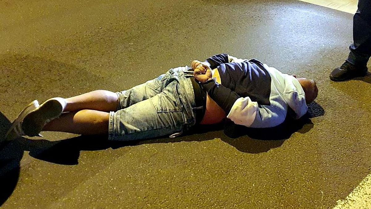 Stołeczni funkcjonariusze zatrzymali dwóch złodziei samochodów