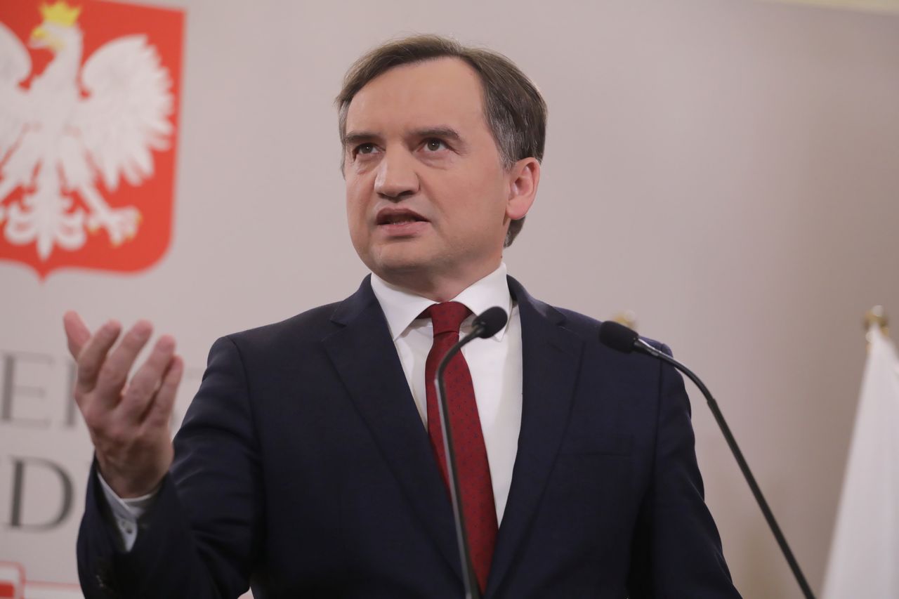 Zbigniew Ziobro bierze się za sklepy, które handlowały w niedziele. Wniósł kasacje