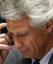 Premier Francji zamieszany w aferę korupcyjną?