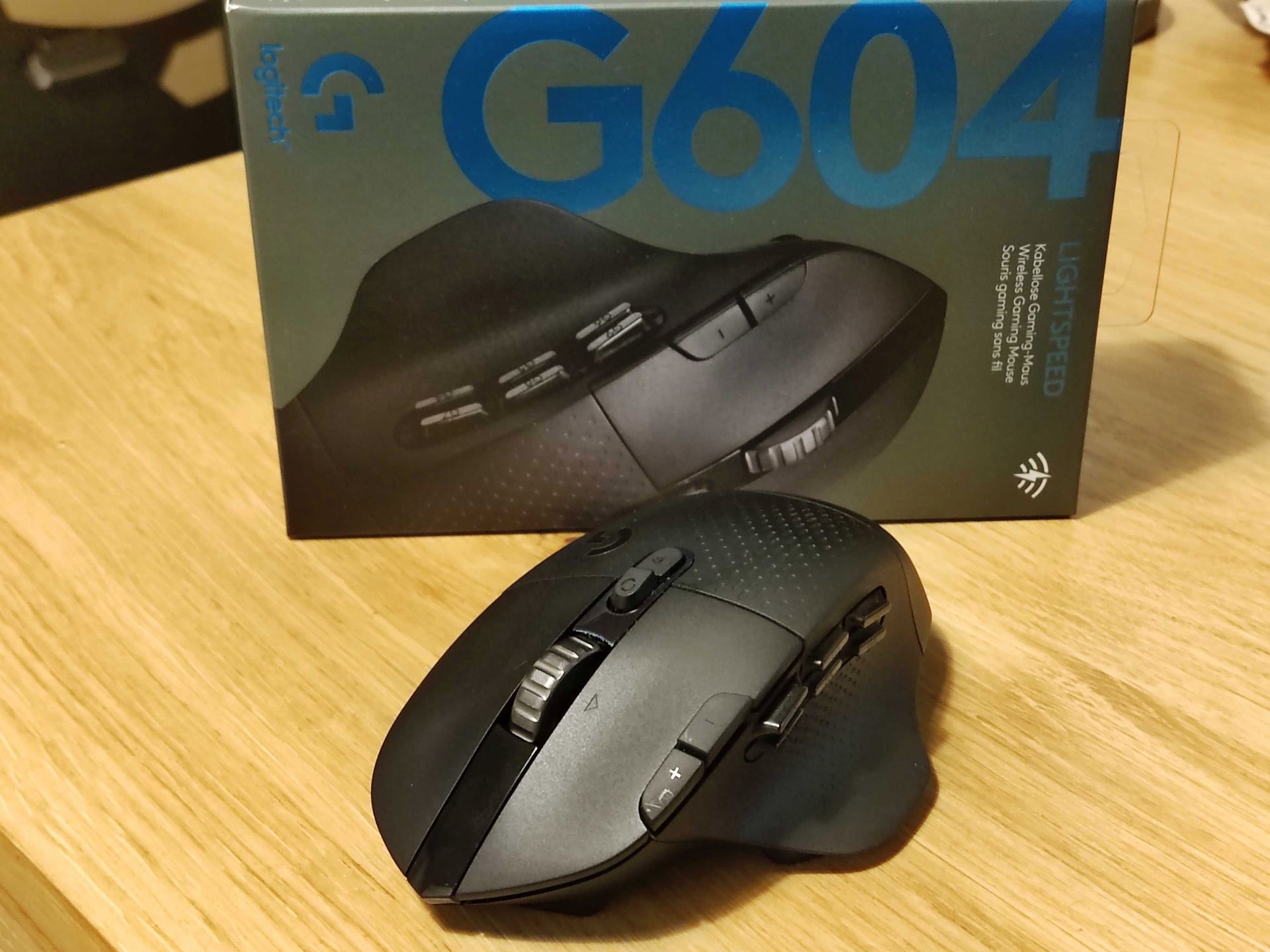 Logitech G604 Lightspeed – recenzja. Bezprzewodowa mysz, na której pograsz i popracujesz 12