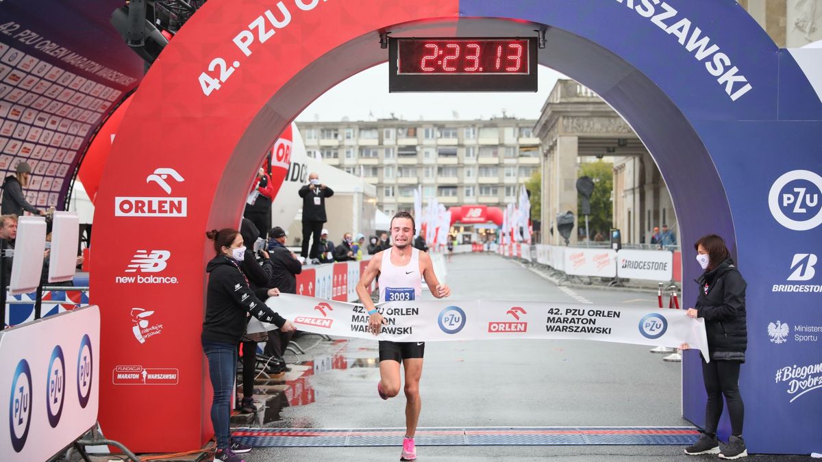 Paweł Kosek wygrywa 42 PZU ORLEN Maraton Warszawski