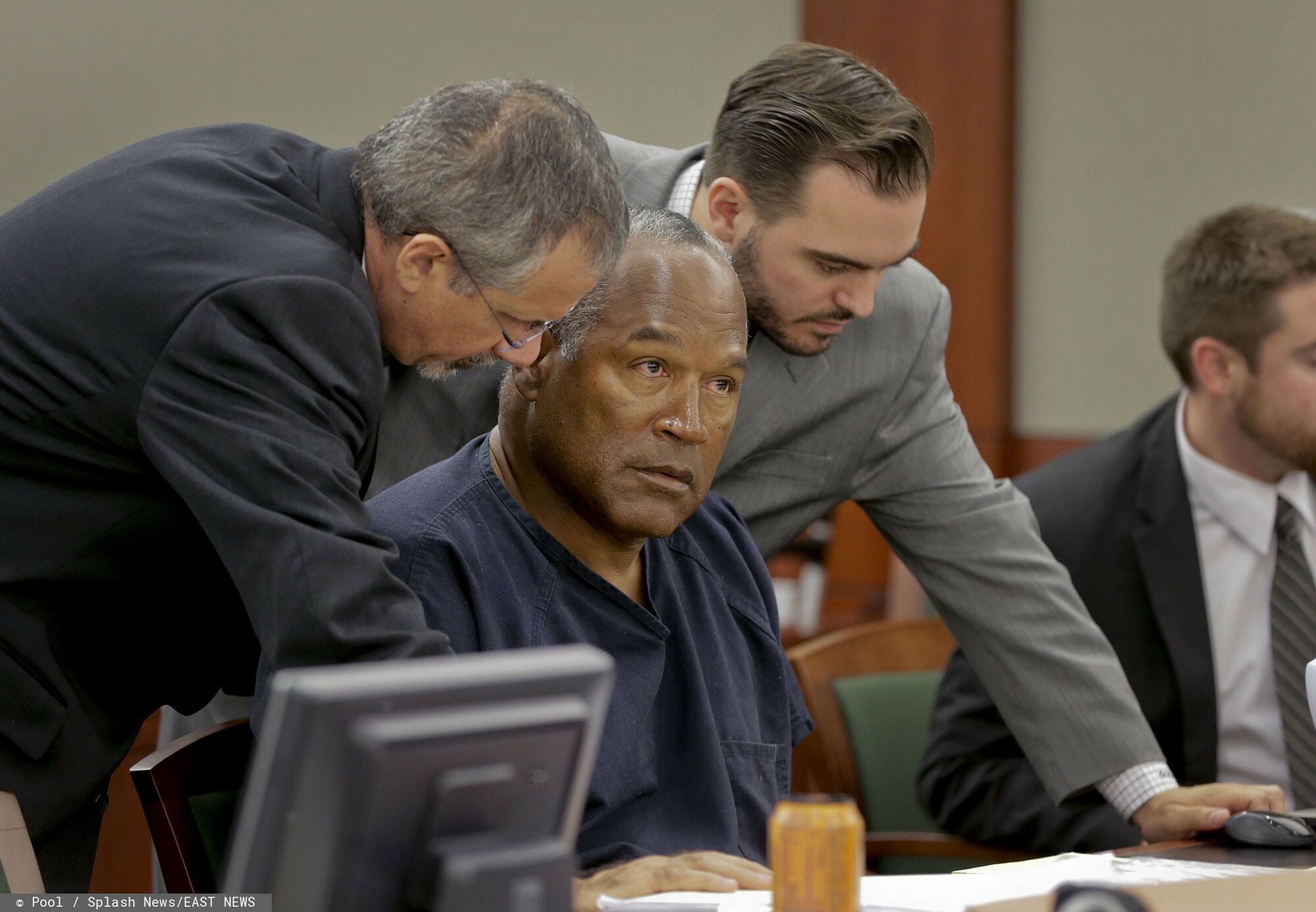 OJ Simpson walczy o zmniejszenie kary
O.J. Simpson listens as his defense attorney, Ozzie Fumo, questions witness David Cook during an evidentiary hearing in Clark County District Court, Thursday, May 16, 2013 in Las Vegas. Simpson, who is currently serving a nine to 33-year sentence in state prison as a result of his October 2008 conviction for armed robbery and kidnapping charges, is using a writ of habeas corpus, to seek a new trial, claiming he had such bad representation that his conviction should be reversed  Pictured: O.J. Simpson
Pool / Splash News