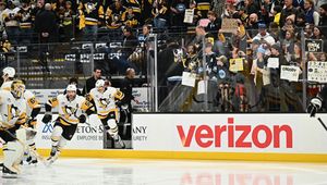 Kibic cieszył się z gola i spadł z trybun. Stan krytyczny