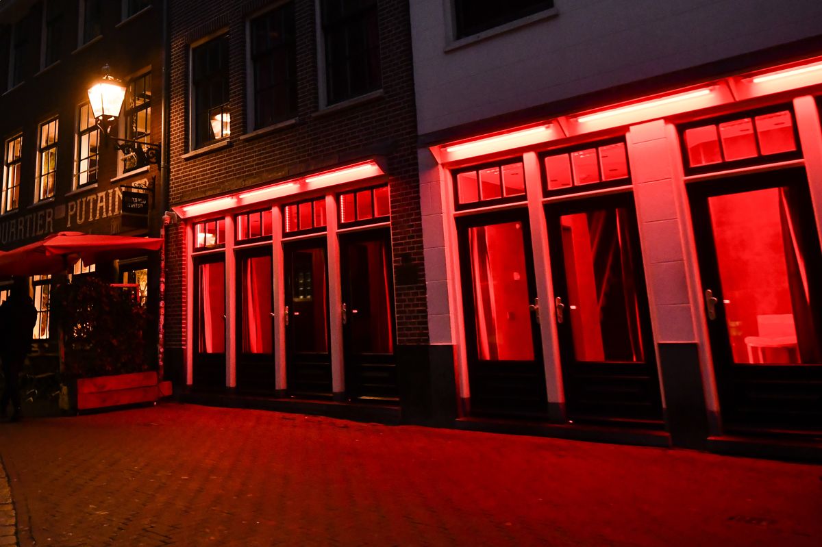 Amsterdam chce pozbyć się słynnej dzielnicy czerwonych latarni
