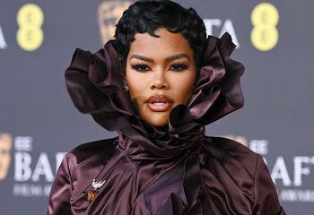 Najdziwniejsza kreacja na BAFTA? Tak zapozowała na czerwonym dywanie