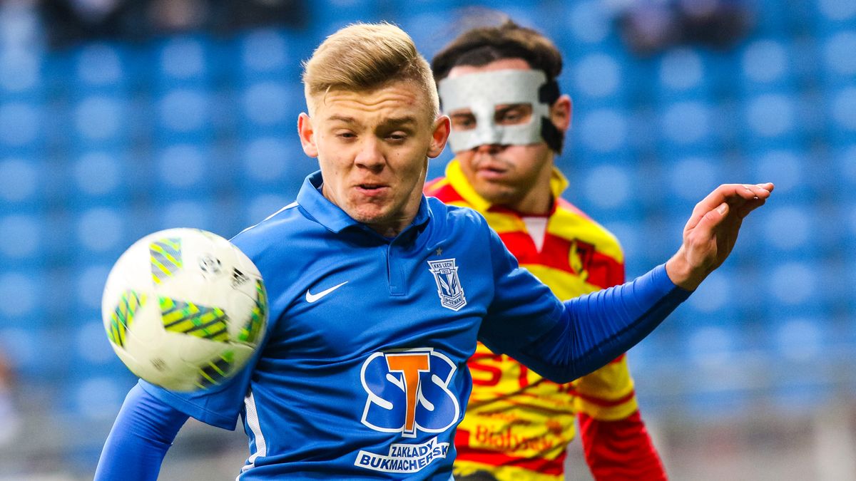 Newspix / Adam Jastrzębowski / Na zdjęciu: Kamil Jóźwiak (z lewej)