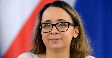 Posłanka "przyłapana" na karmieniu piersią. Zdjęcie skomentowała koleżanka z partii