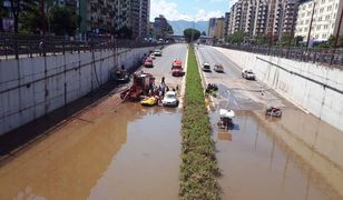 Ulewa w Palermo. Ludzie wpław pokonywali zalane ulice