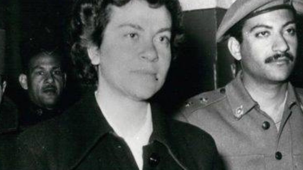 11 grudnia 1954 roku w Kairze rozpoczął się proces „syjonistycznych szpiegów”. Specjalnemu Sądowi Wojskowemu przewodniczył generał Fuad al-Digwi.