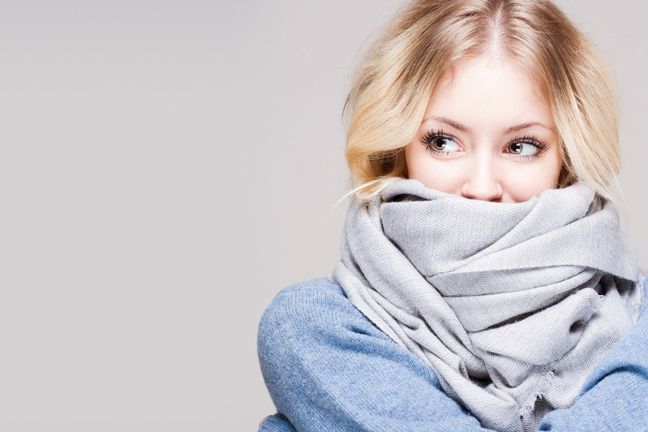 Ciągle narzekasz na chłód? Być może powinnaś skonsultować się z endokrynologiem, który oceni, czy masz problemy z tarczycą