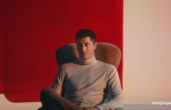 Robert Lewandowski w produktowej kampanii #mójHuawei