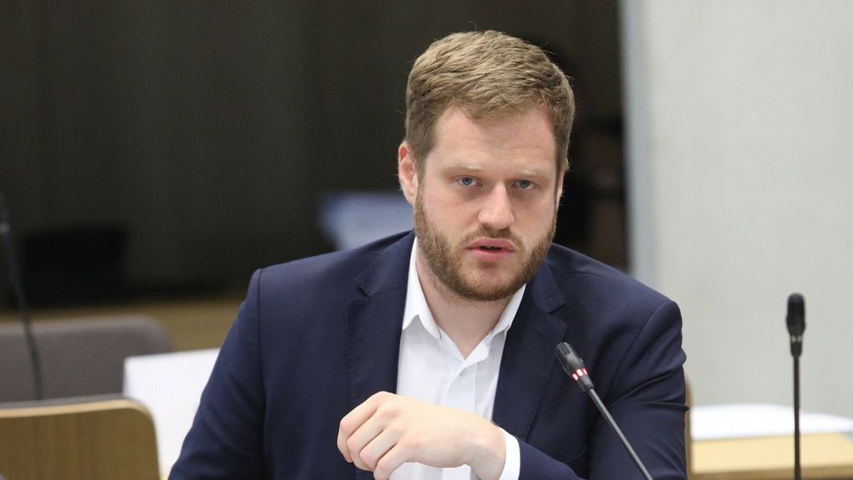 Afera mailowa. Cieszyński: sprawa cyberataków musi być omawiana w trybie niejawnym